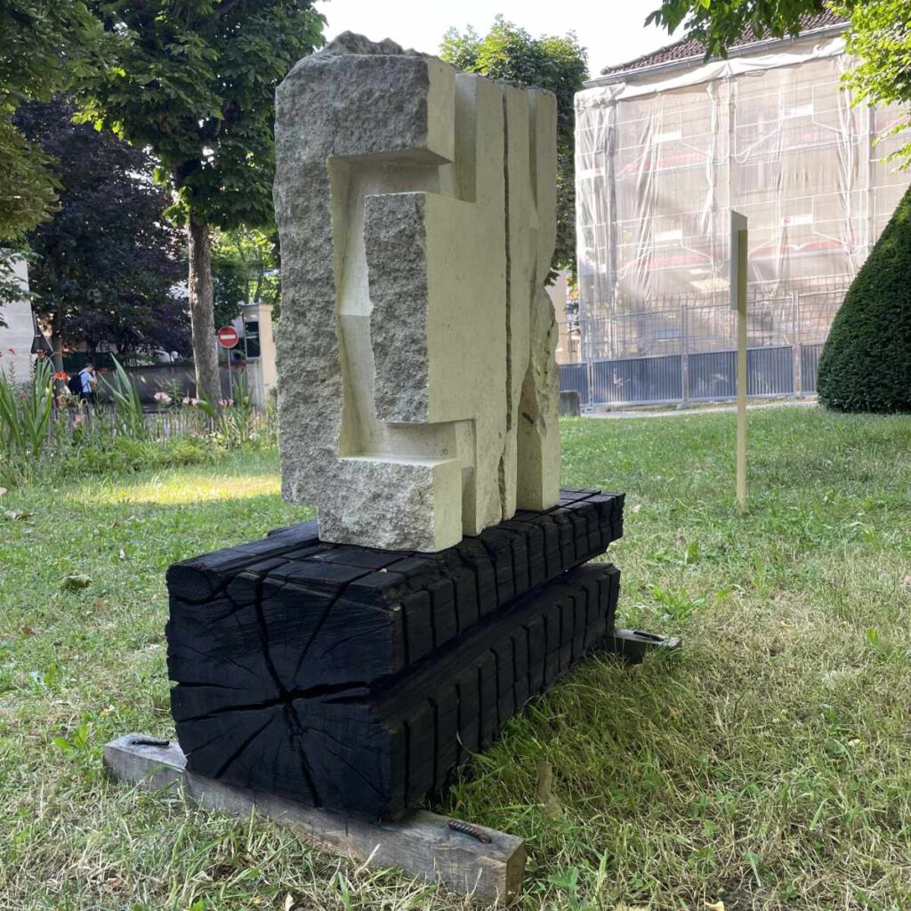 La profondeur ©David Chamalet à l'exposition Jardins intérieurs en juin 2026 - vue de profil droit